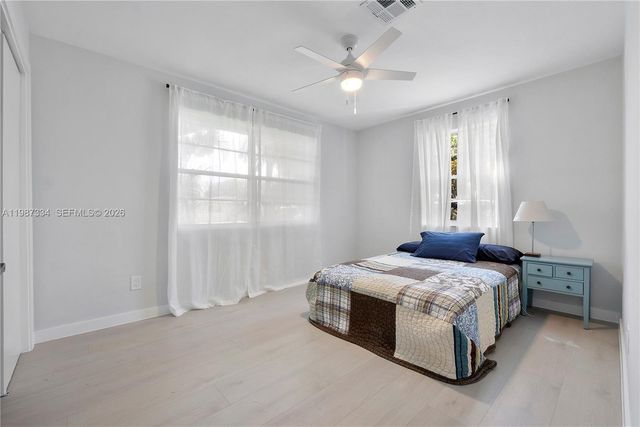 885 Camellia Ct, Plantation, FL 33317