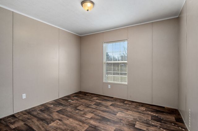 9021 Holmes Creek Rd, Smithville, TN 37166