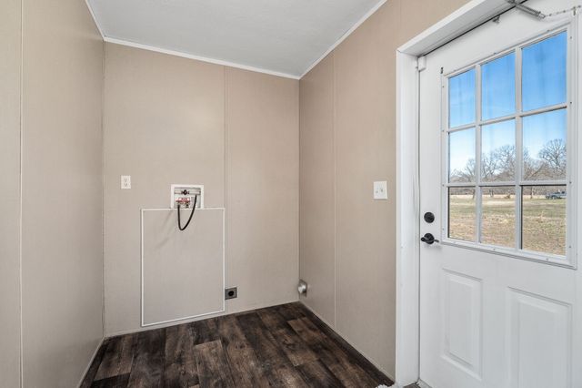 9021 Holmes Creek Rd, Smithville, TN 37166