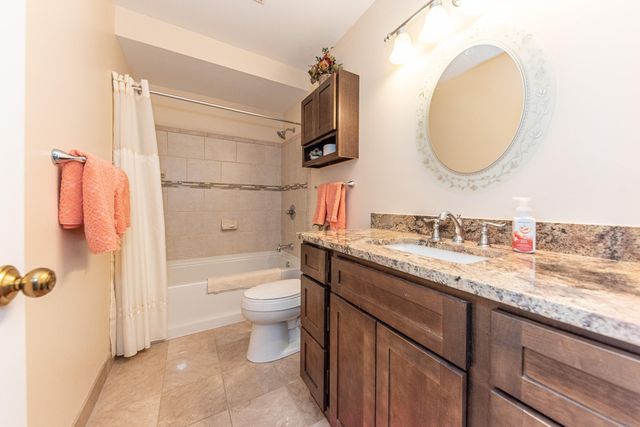 530 Liberty Pointe Drive 65, Ann Arbor, MI 48103