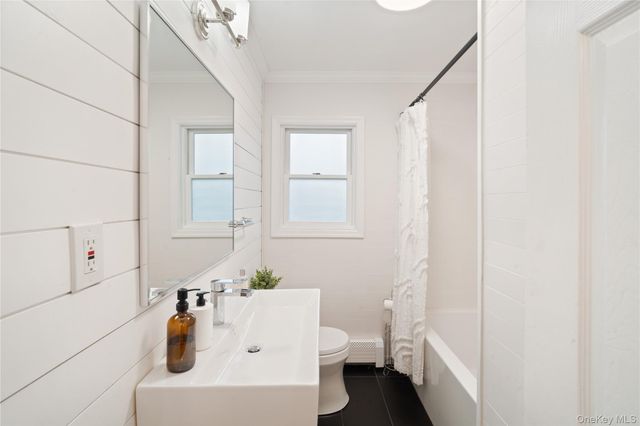 2552 Woodland Avenue, Wantagh, NY 11793