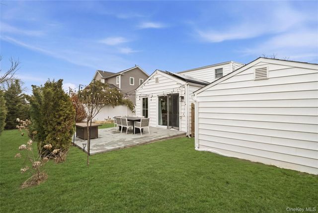 2552 Woodland Avenue, Wantagh, NY 11793