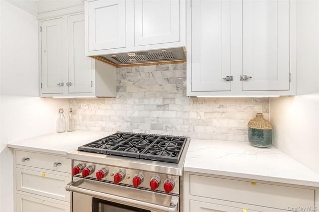 2552 Woodland Avenue, Wantagh, NY 11793