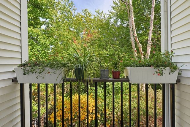 117 Tall Oaks Dr G, Weymouth, MA 02190