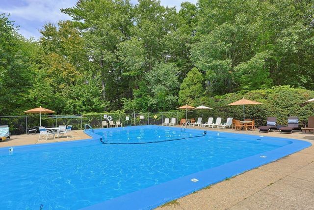 117 Tall Oaks Dr G, Weymouth, MA 02190