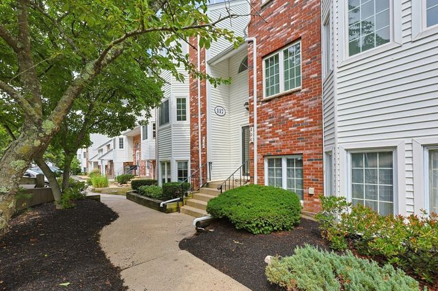 117 Tall Oaks Dr G, Weymouth, MA 02190