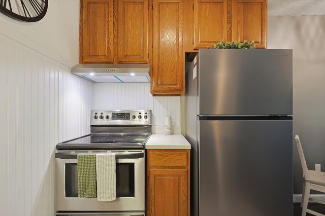 117 Tall Oaks Dr G, Weymouth, MA 02190