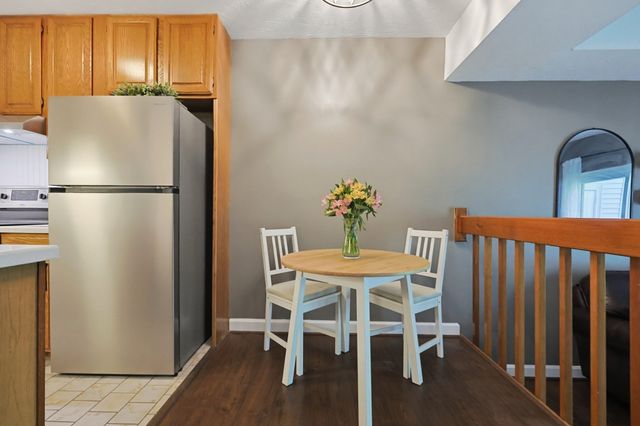 117 Tall Oaks Dr G, Weymouth, MA 02190