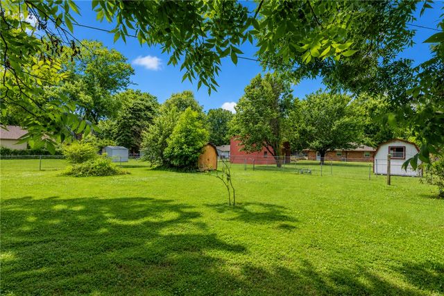 2100 Monticello Avenue, Springdale, AR 72762