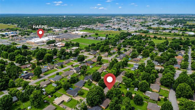 2100 Monticello Avenue, Springdale, AR 72762
