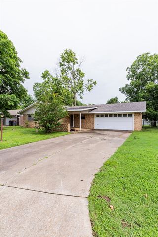 2100 Monticello Avenue, Springdale, AR 72762