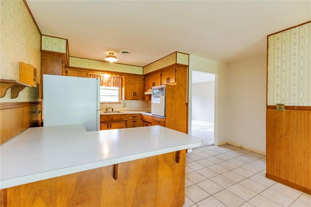 2100 Monticello Avenue, Springdale, AR 72762