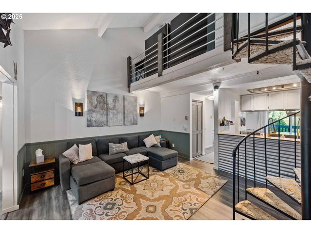 43605 STATE HIGHWAY 38 17, Reedsport, OR 97467