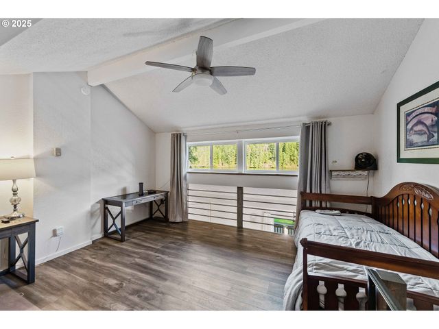 43605 STATE HIGHWAY 38 17, Reedsport, OR 97467