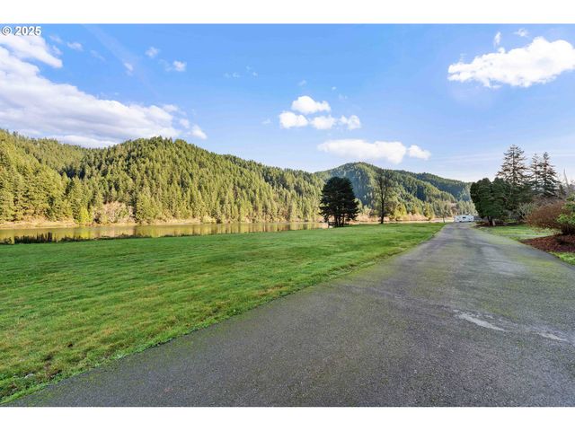 43605 STATE HIGHWAY 38 17, Reedsport, OR 97467