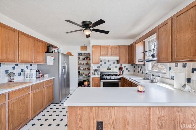 37 N 975 WEST, Kokomo, IN 46901