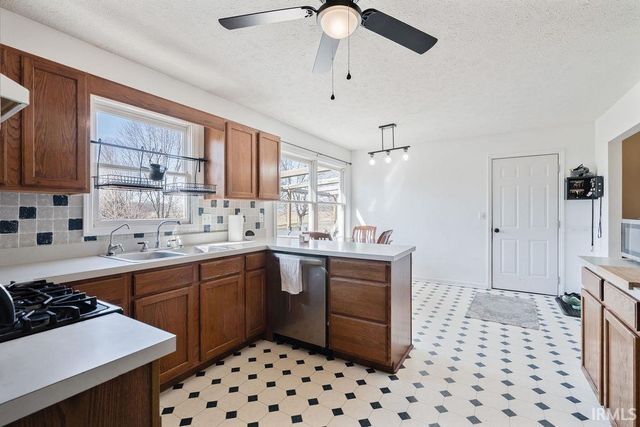 37 N 975 WEST, Kokomo, IN 46901