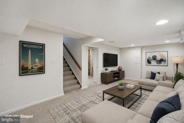 1015 SAMPLERS WAY, Potomac, MD 20854