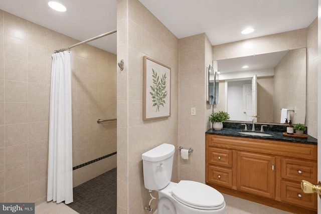 1015 SAMPLERS WAY, Potomac, MD 20854
