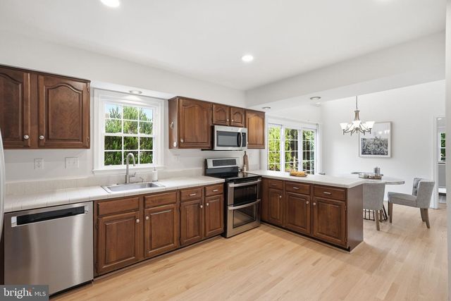 1015 SAMPLERS WAY, Potomac, MD 20854