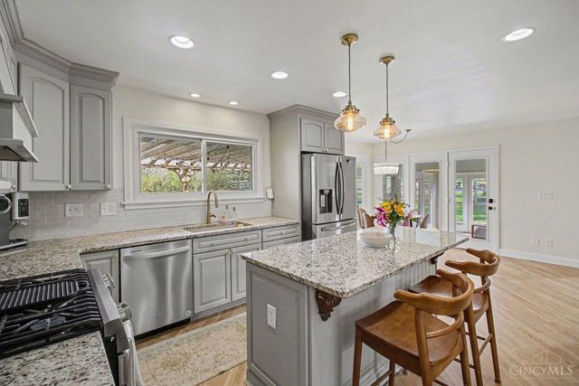 8272 Eagle Ridge Drive, West Chester, OH 45069