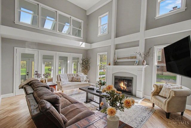 8272 Eagle Ridge Drive, West Chester, OH 45069