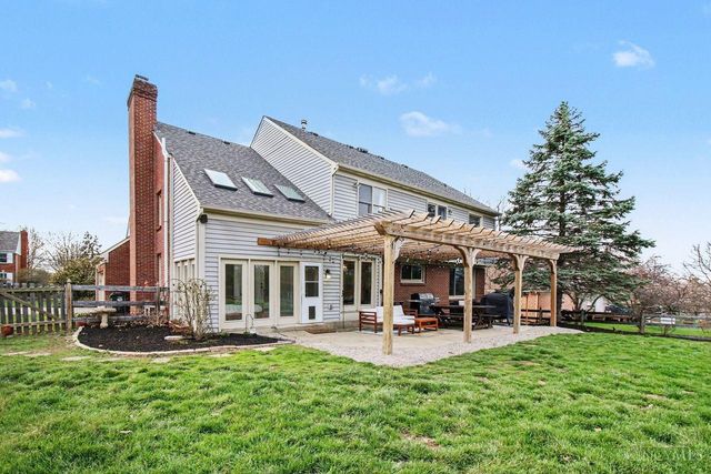 8272 Eagle Ridge Drive, West Chester, OH 45069