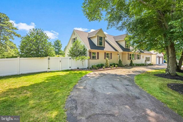 1820 PERTH AMBOY AVE, Manchester Township, NJ 08759