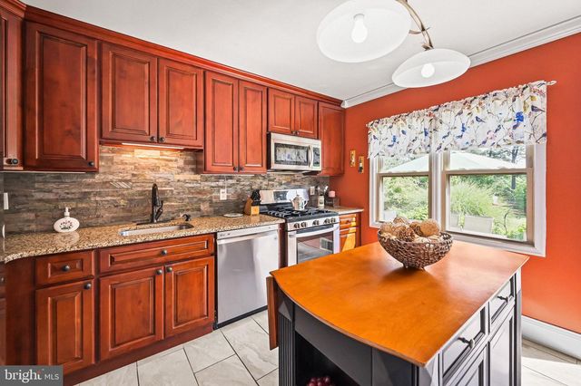 1820 PERTH AMBOY AVE, Manchester Township, NJ 08759
