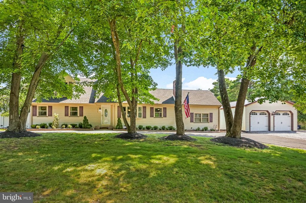 1820 PERTH AMBOY AVE, Manchester Township, NJ 08759