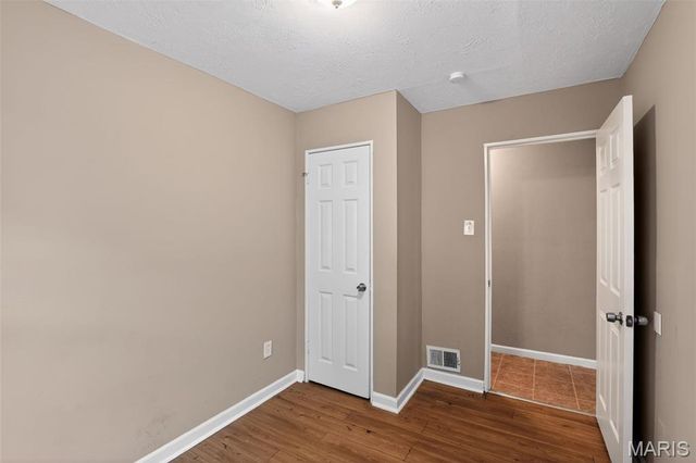 6814 Frostview Lane, St Louis, MO 63134