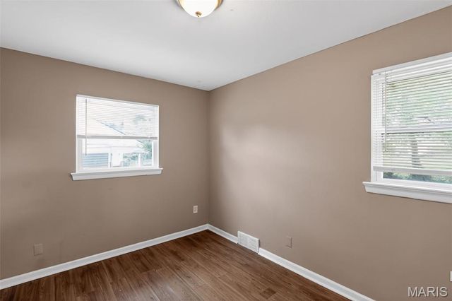 6814 Frostview Lane, St Louis, MO 63134