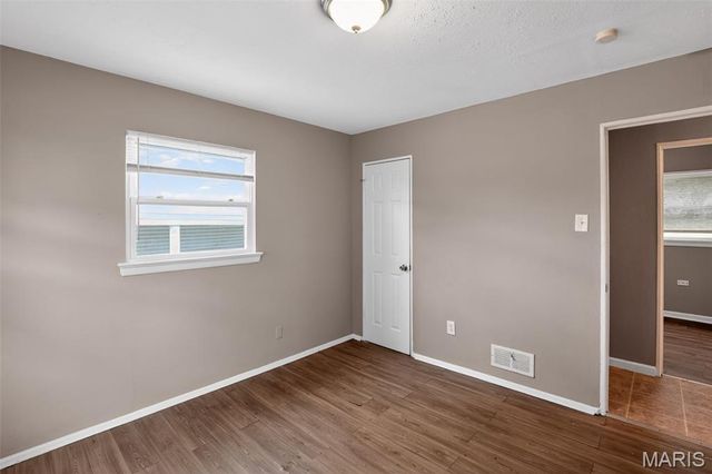 6814 Frostview Lane, St Louis, MO 63134