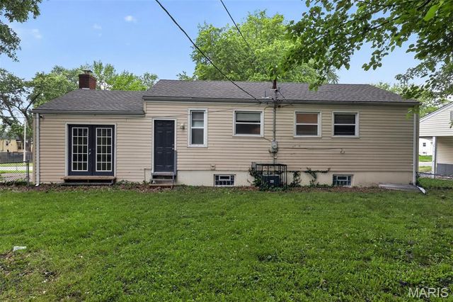 6814 Frostview Lane, St Louis, MO 63134