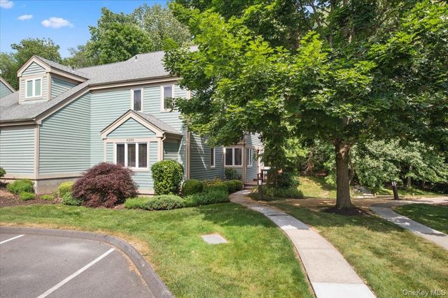 4205 Finch Court, Peekskill, NY 10566