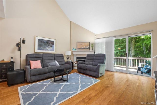 4205 Finch Court, Peekskill, NY 10566