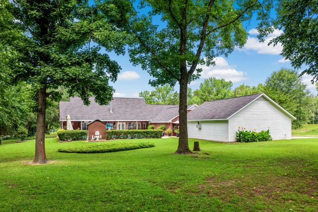 15 County Road 3244, Mt Pleasant, TX 75455