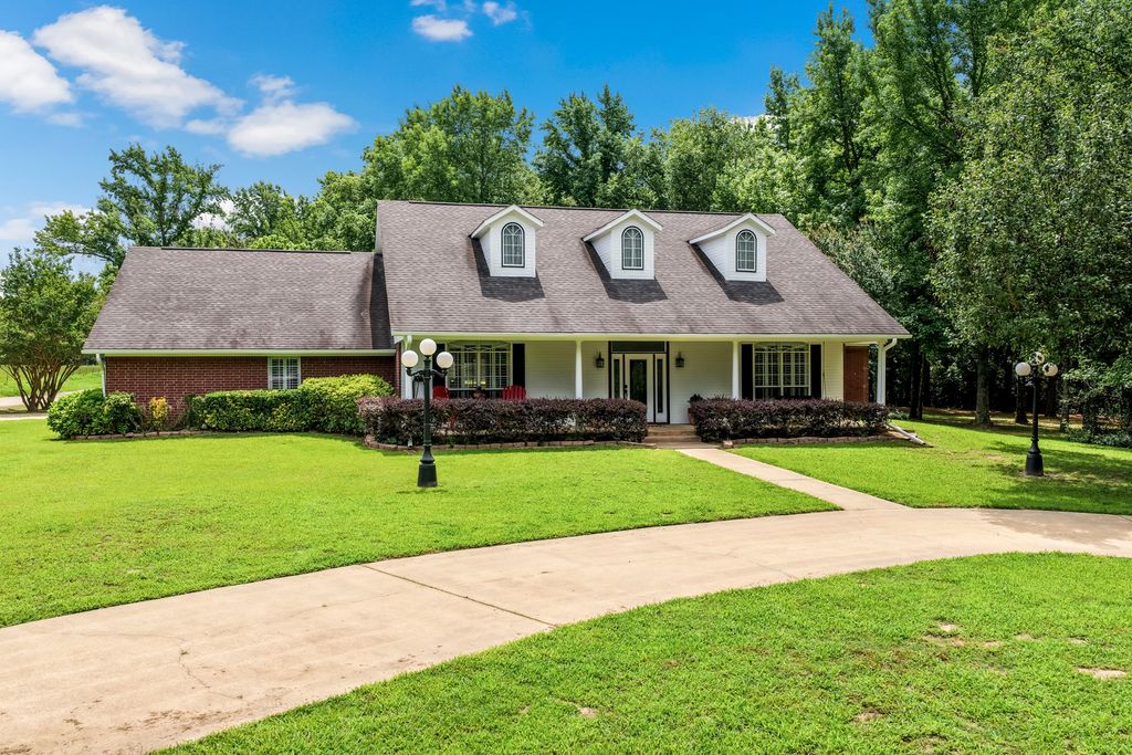 15 County Road 3244, Mt Pleasant, TX 75455