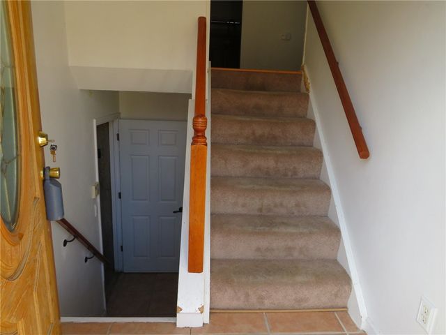 65 Fernwood St, South Strabane, PA 15301