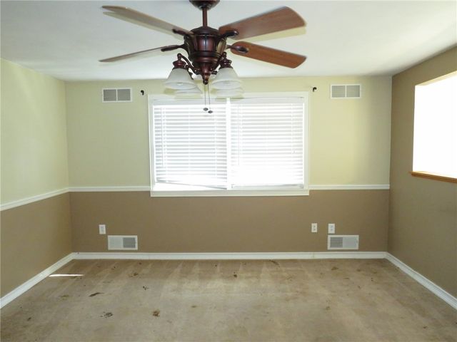 65 Fernwood St, South Strabane, PA 15301