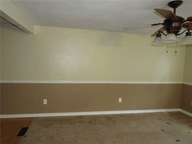 65 Fernwood St, South Strabane, PA 15301