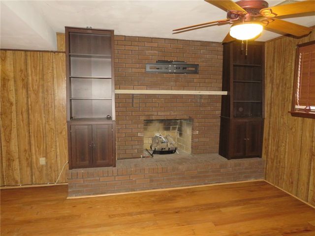 65 Fernwood St, South Strabane, PA 15301