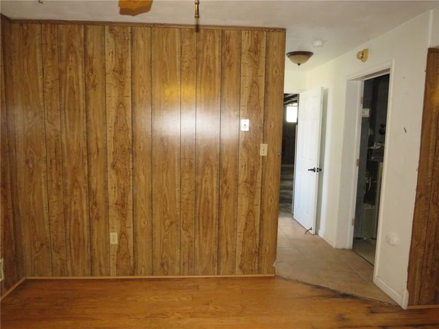 65 Fernwood St, South Strabane, PA 15301