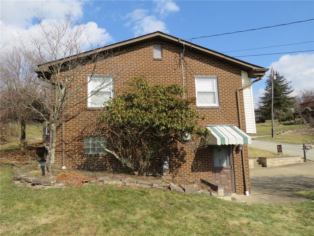 65 Fernwood St, South Strabane, PA 15301