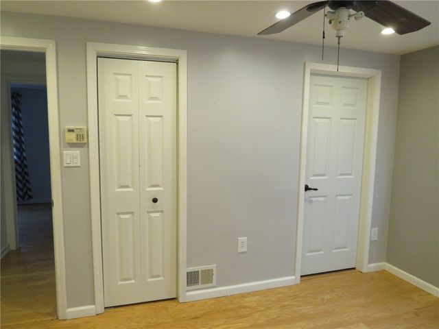 65 Fernwood St, South Strabane, PA 15301