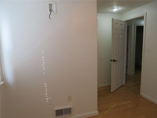 65 Fernwood St, South Strabane, PA 15301