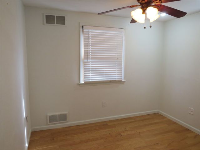 65 Fernwood St, South Strabane, PA 15301