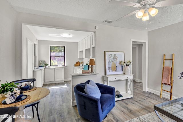 2425 HOLMES Street, Jacksonville, FL 32207