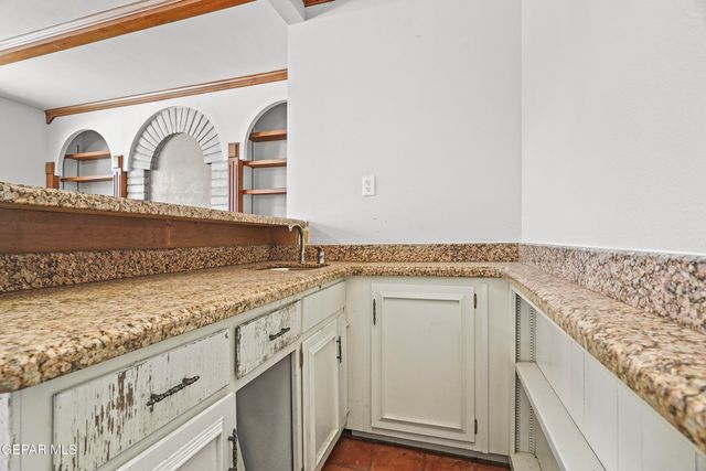71 NORTHWIND Drive, El Paso, TX 79912