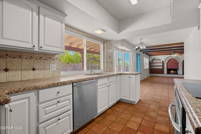 71 NORTHWIND Drive, El Paso, TX 79912